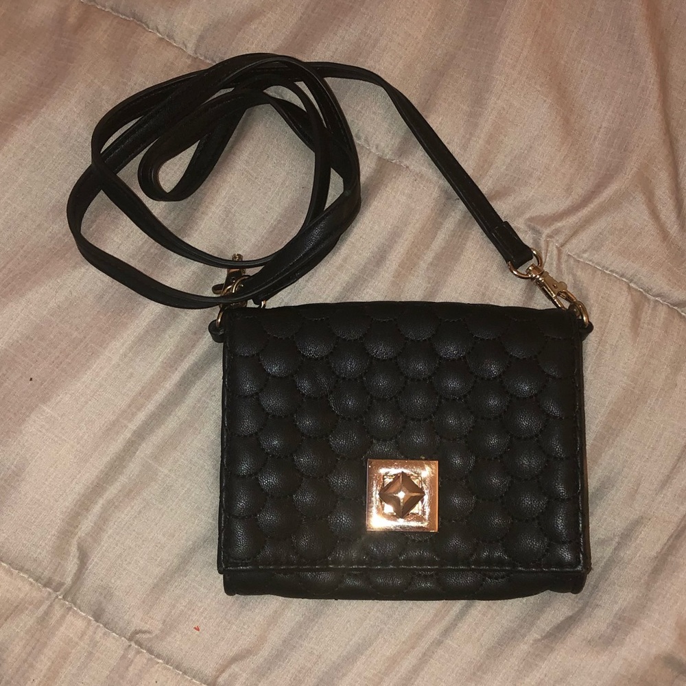 Cute black and gold crossbody